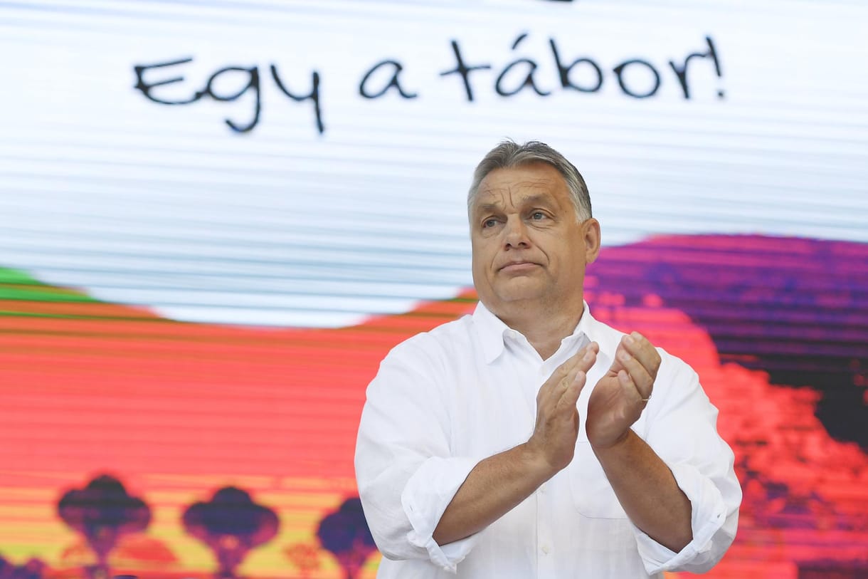 Orbán Viktor már elkezdte felkészíteni a táborát az ínséges időkre