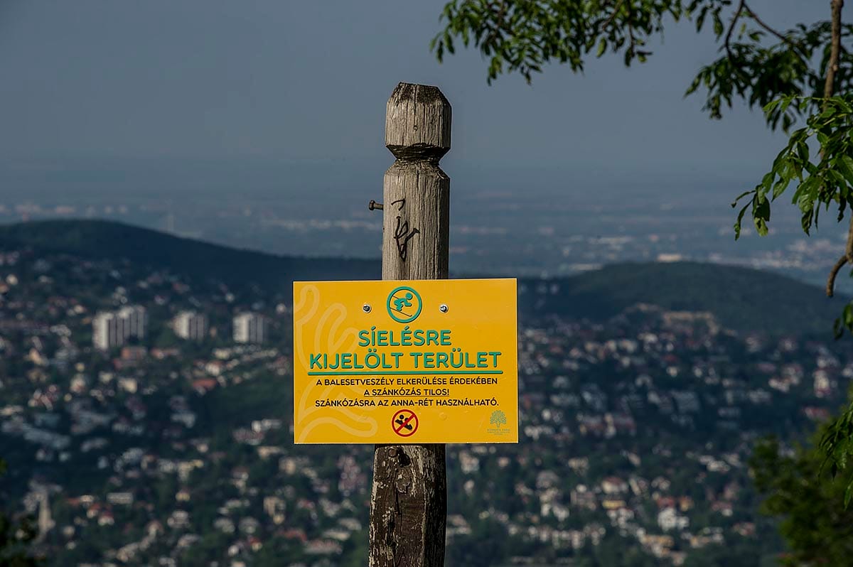 Százmilliós hóegyengető borzolja a kedélyeket a Normafán, és a kormány is készül valamire