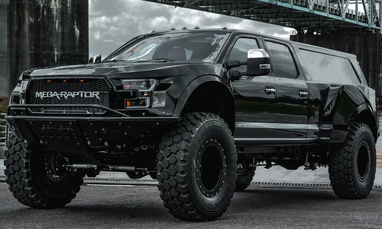 Mega-Raptor: íme a legújabb hegyomlásnyi méretű amerikai V8-as monstrum