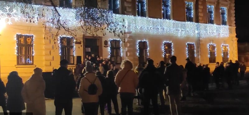 Megbüntette a rendőrség a bicskei polgármestert az illegálisan szervezett rendezvénye miatt