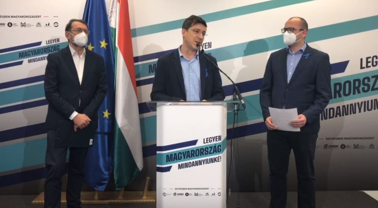 Az ellenzék eltörölné a szolgálati jogviszonyt és önálló egészségügyi minisztériumot hozna létre