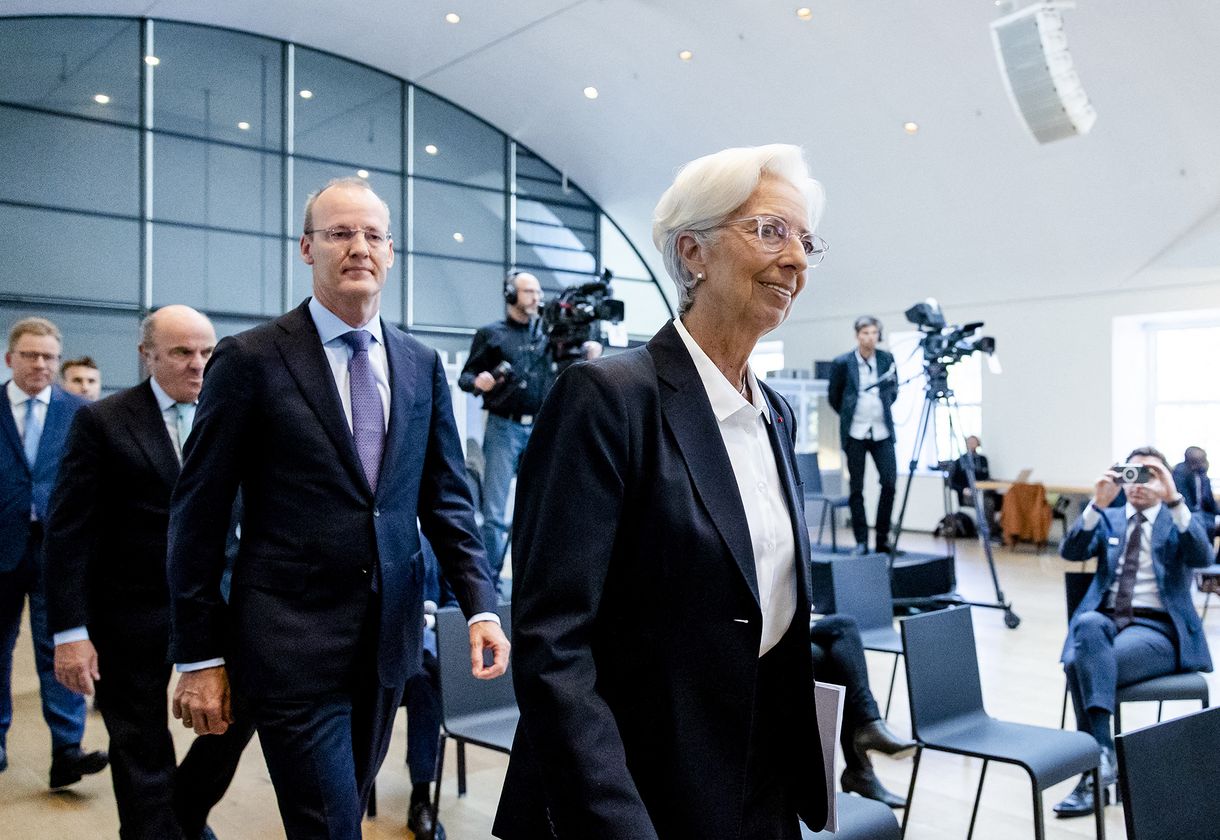 Az EKB váratlanul 50 bázisponttal emelte meg az alapkamatot