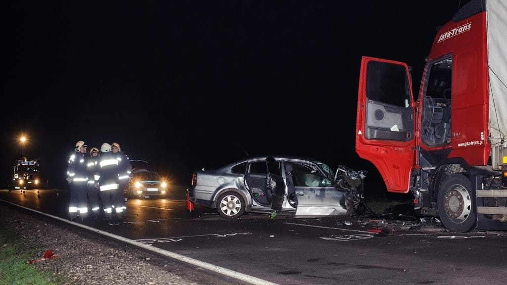Három évet kapott a kamionos, akinek leváló pótkereke miatt meghalt három ember