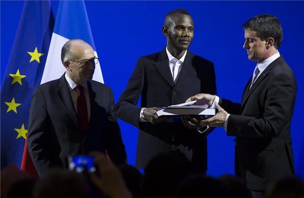 Francia állampolgár lett a túszejtéskor életet mentő mali férfi