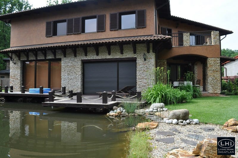 Fóti luxusvilla Norbi Update konyhával és vitorlással eladó