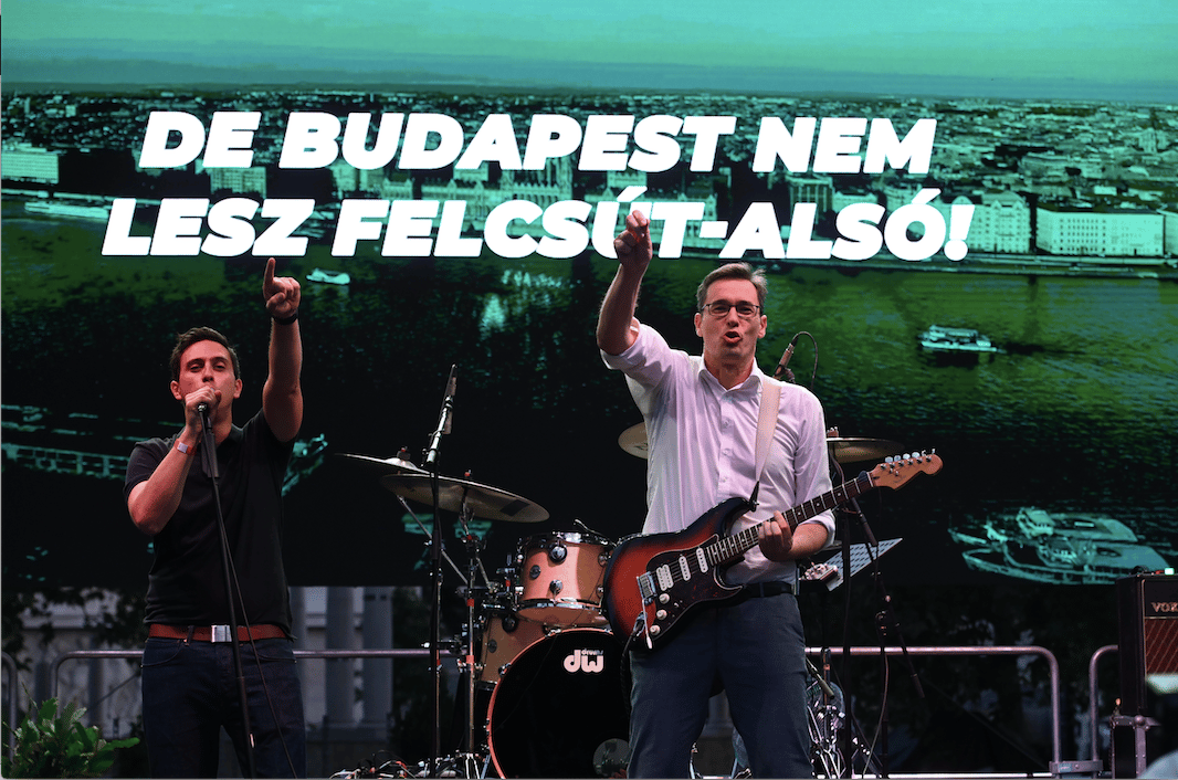 Száz óriásplakáthelyet sikerült megcsípnie az ellenzéknek a fővárosban