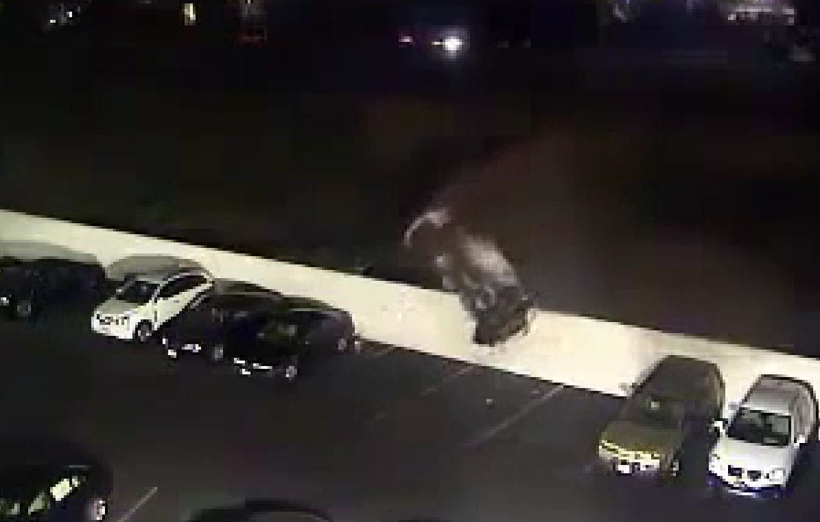 Ennél meghökkentőbb balesetet is ritkán látni - videó