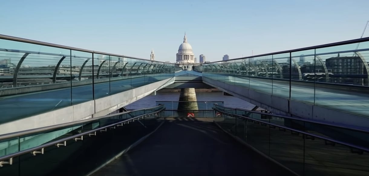 Jó hír a Londonba készülőknek: hamarosan enyhülhetnek a karanténszabályok