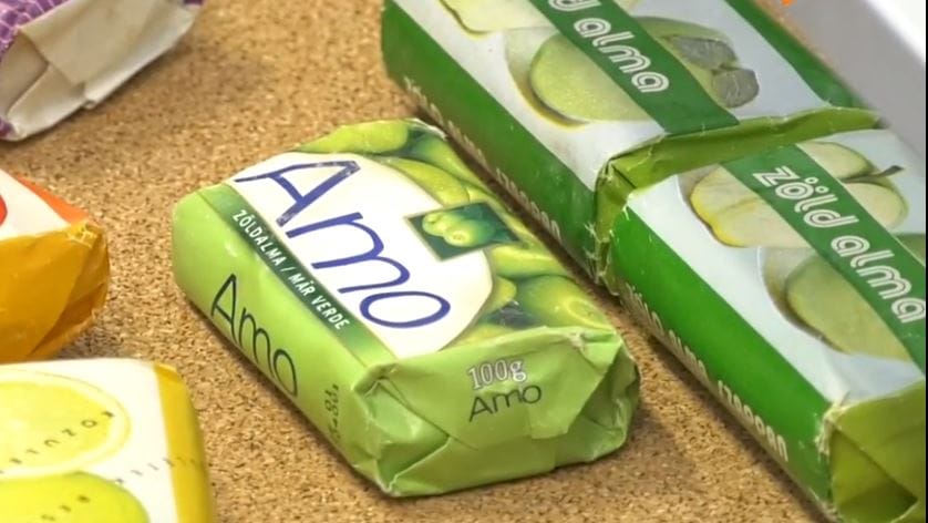Amikor a Coca-Cola-mámor után begyűrűzött hozzánk az almaillatmámor - videó