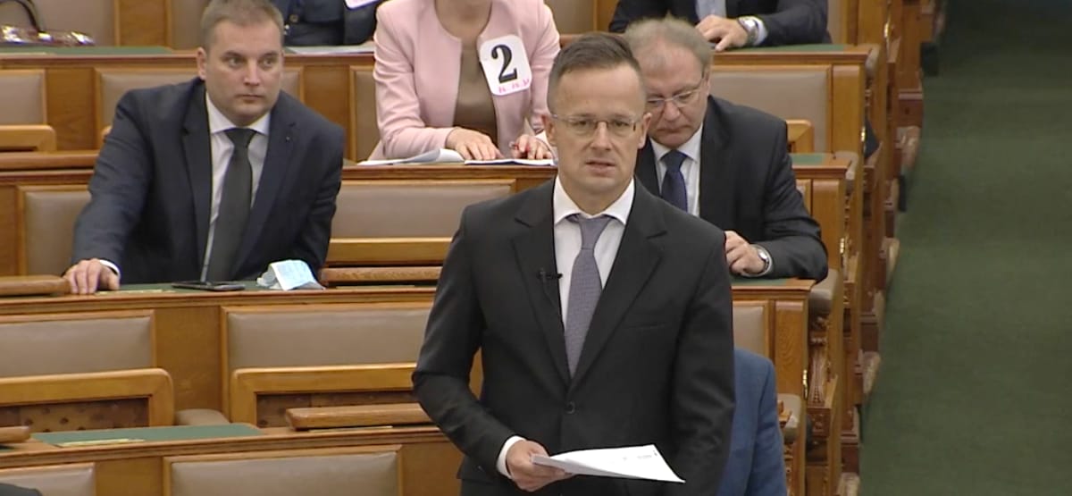Öt ország nagykövetét rendeli be a Külügyminisztériumba Szijjártó álhírterjesztés vádjával