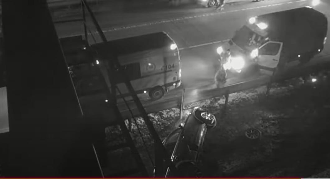 Szalagkorlátnak csapódott autójával, majd gyalog indult el az M0-son egy ittas nő Maglódnál