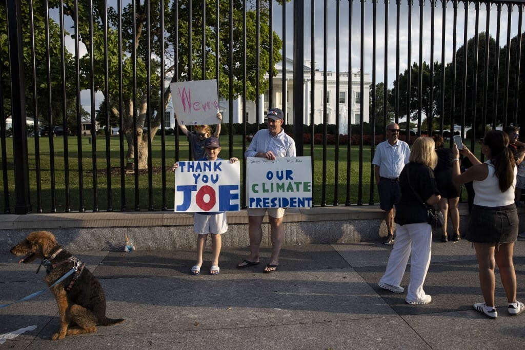 Economist: Biden adott a demokratáknak egy második győzelmi esélyt