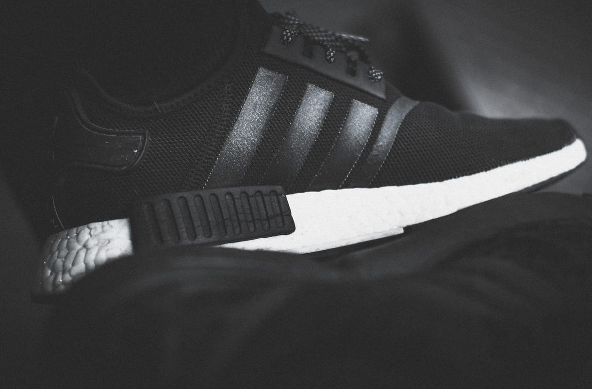 Ügyesen összerakott átverés terjed a Facebookon az Adidas nevével