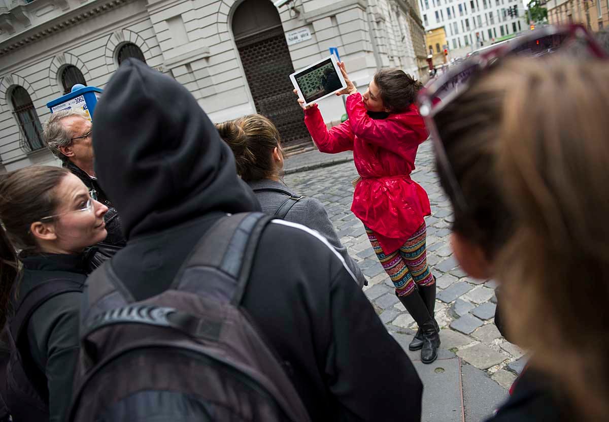 Mit tanácsolt Madonna Demszky Gábornak?