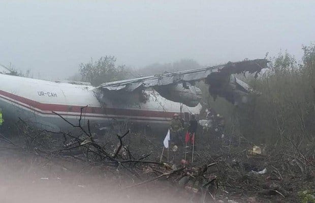 Elfogyott az üzemanyaga egy ukrán repülőnek a leszállás előtt, öten meghaltak