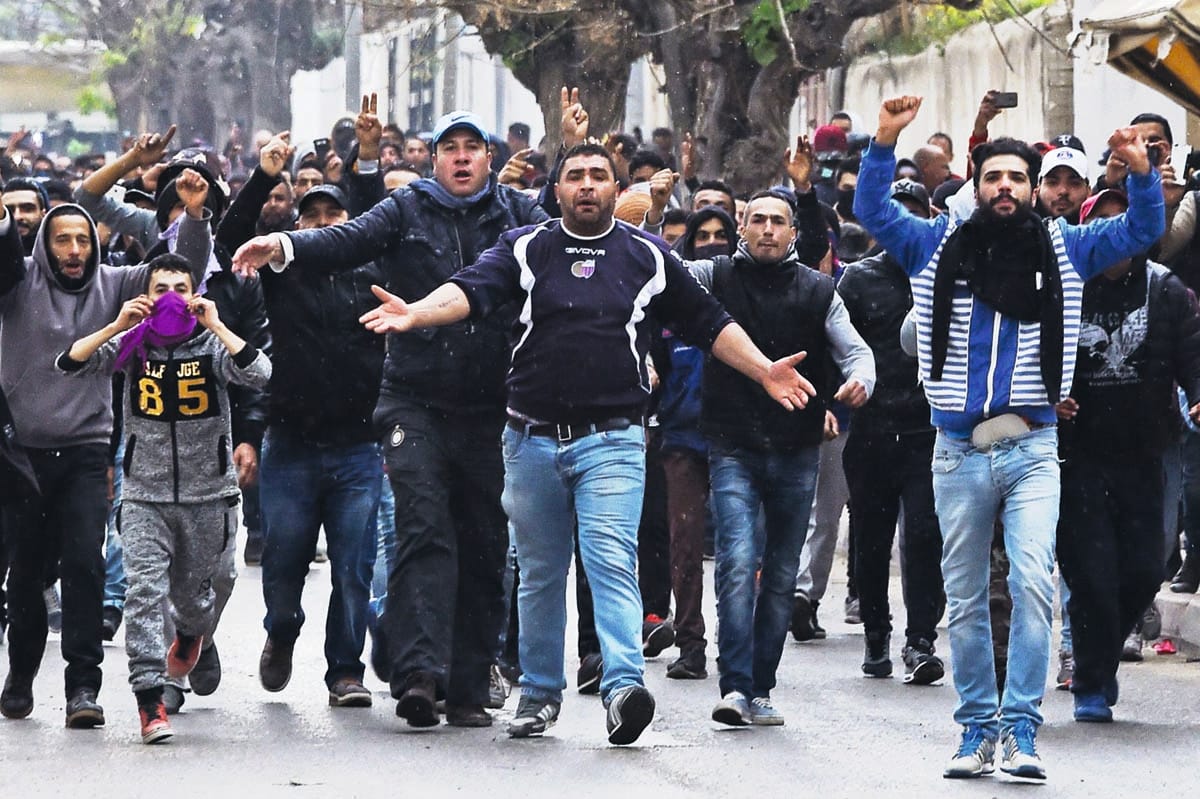 Újra forrong Tunézia, az arab tavasz bölcsője