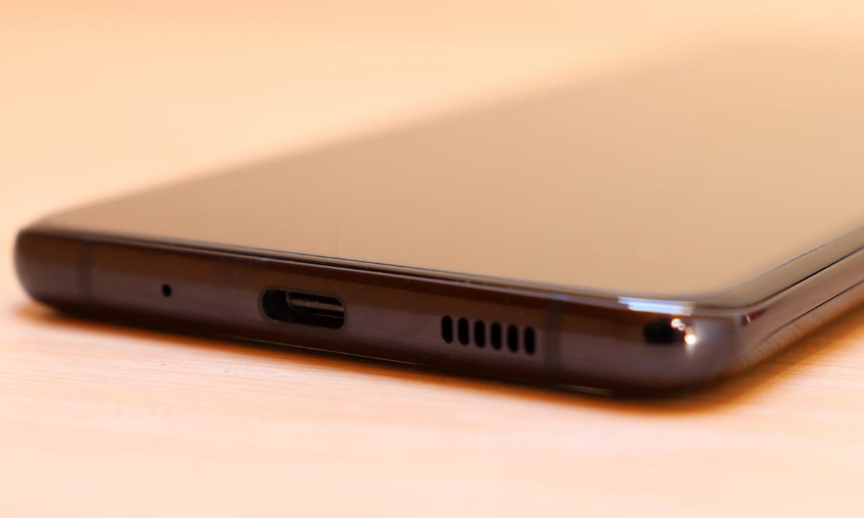 Úgy tűnik, se töltő, se fülhallgató nem lesz a Galaxy S21-mobilok dobozában
