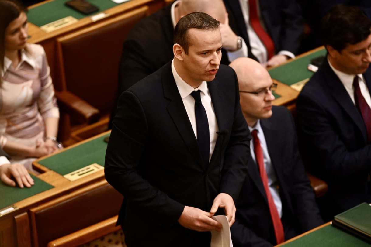 Toroczkai László biztos benne, hogy Magyar Péter szavazatokat visz el tőlük, a Fidesz pedig akár két éven belül széteshet