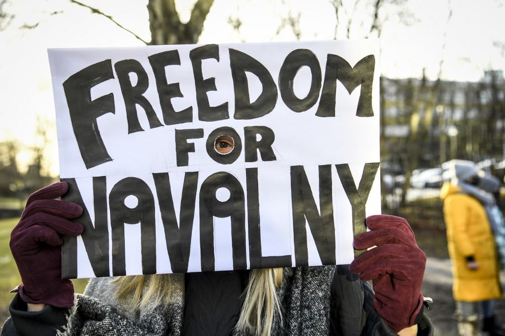 New York Times: Navalnij az erkölcsi góliát a törpe Putyin ellen