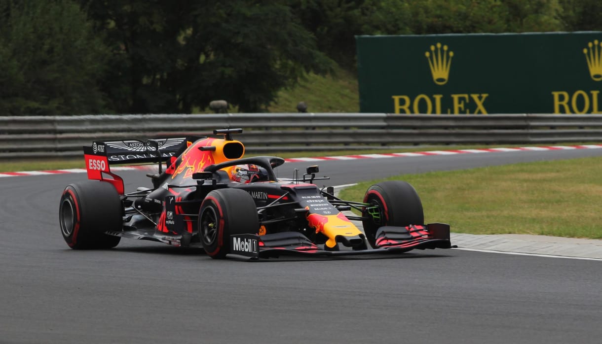 Új felállás a Red Bullnál: Albon átveszi Gasly helyét már a Belga Nagydíjon