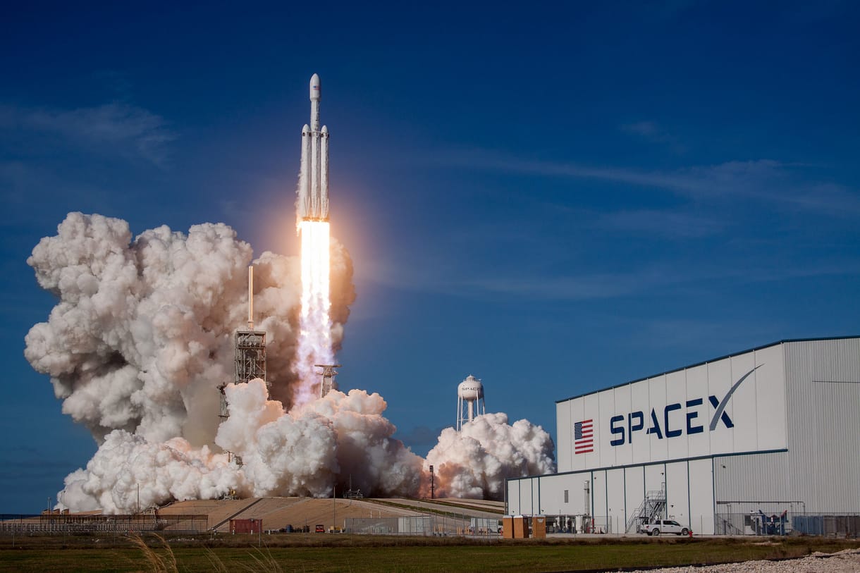 Fontos tesztre készül a NASA és a SpaceX, megvan, mikor hajtják végre