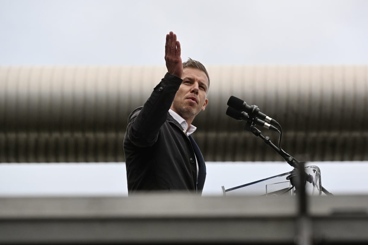 Magyar Péter a Bem szobortól vonul október 23-án és előtte odaszólt a kormánynak