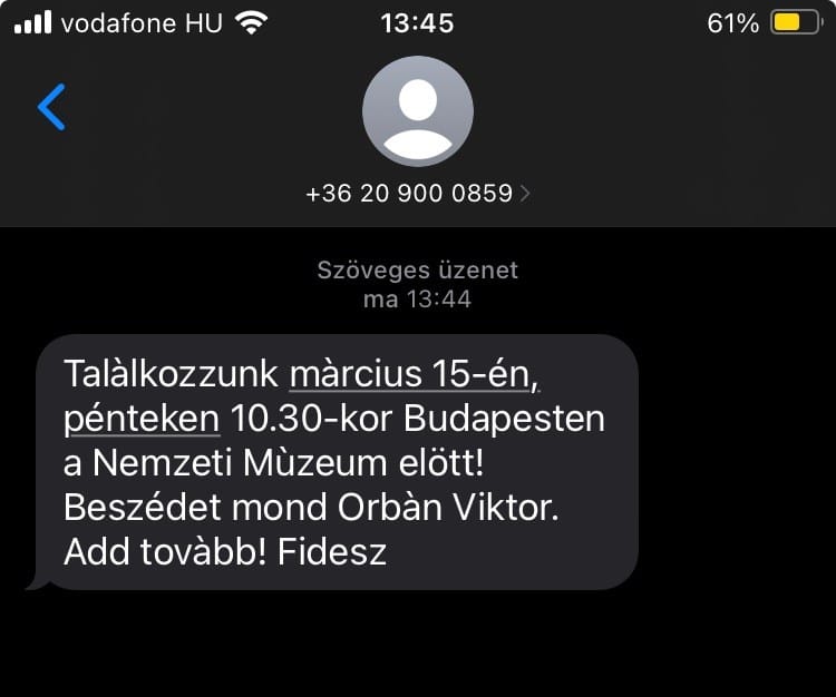 Sms-ben és telefonhívással toborozzák a nézőket Orbán Viktor március 15-i beszédére