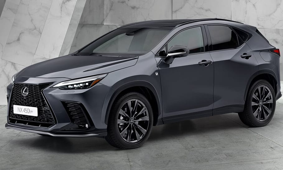 Megérkezett az első plugin hibrid Lexus