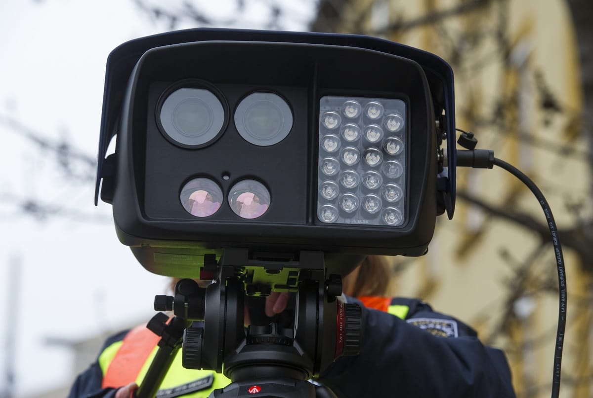 Itt a jövő traffipaxsza, ami elől egyetlen autós sem bújhat el