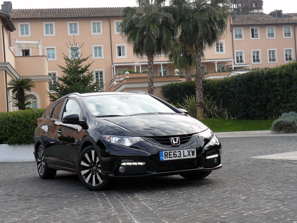 Honda Civic Tourer: jó az a nagy hátsó