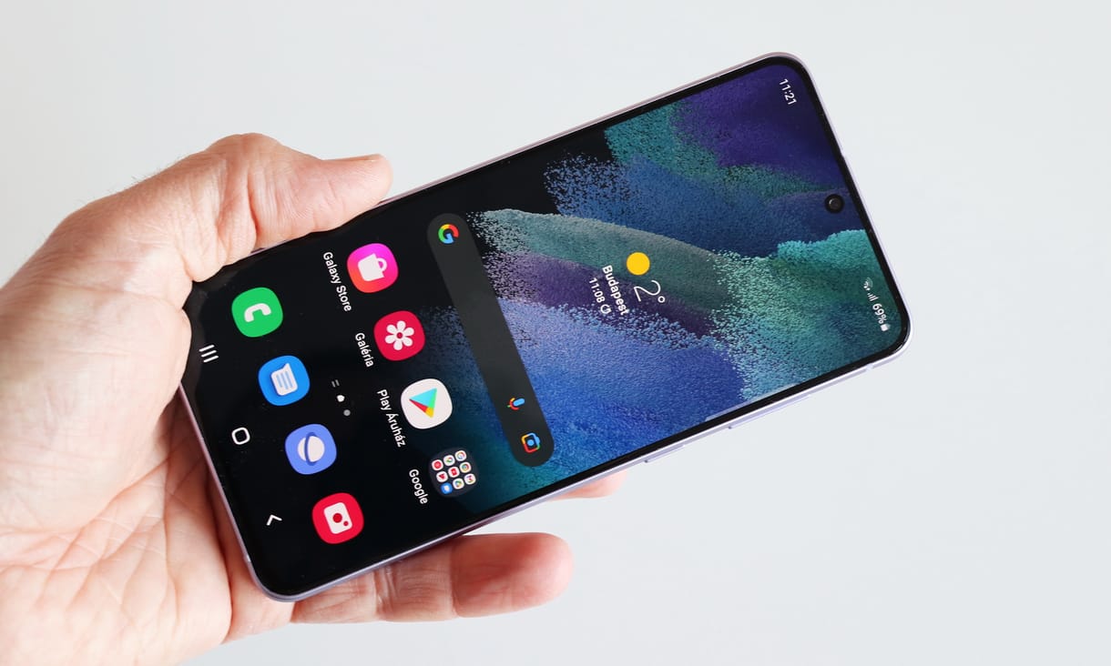 Fura kijelzőhiba ütötte fel a fejét a Samsung jóárasított csúcstelefonján