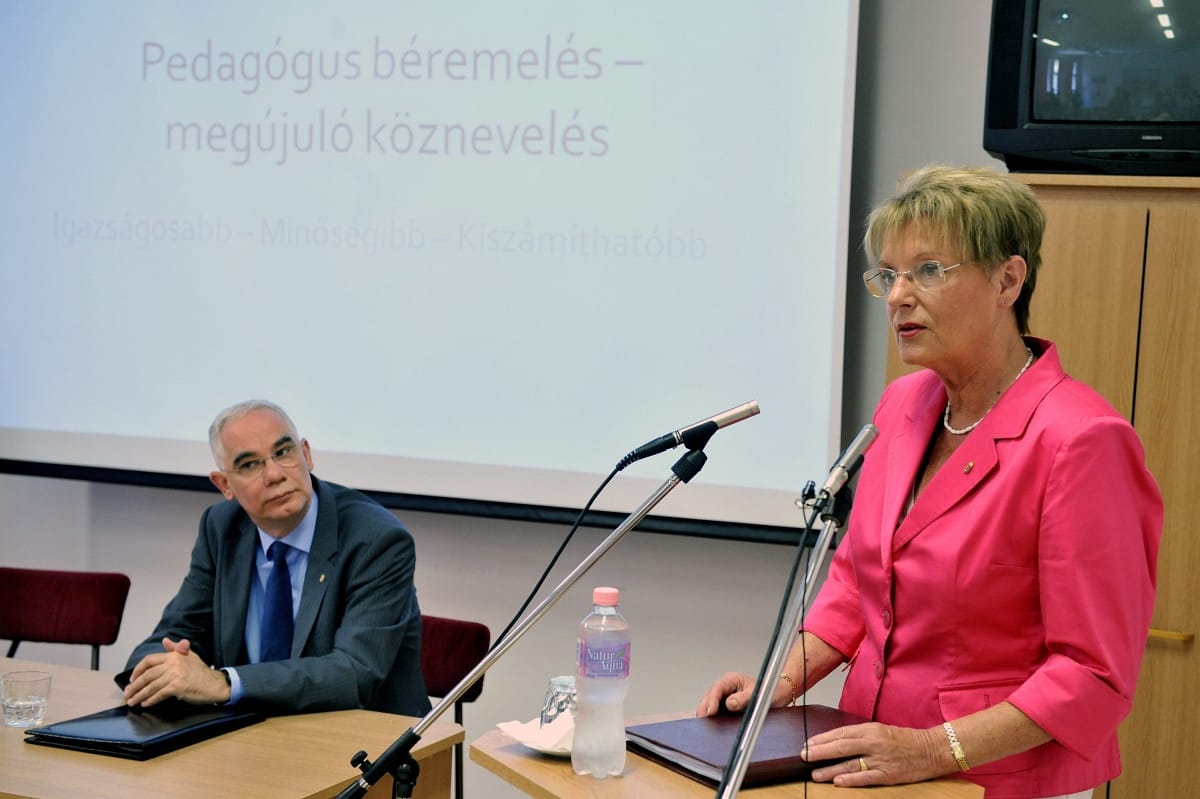 A leszólások kora