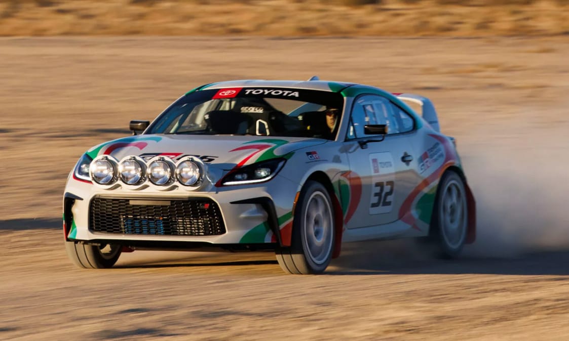 Izgalmas retró újdonsággal rukkolt elő a Toyota