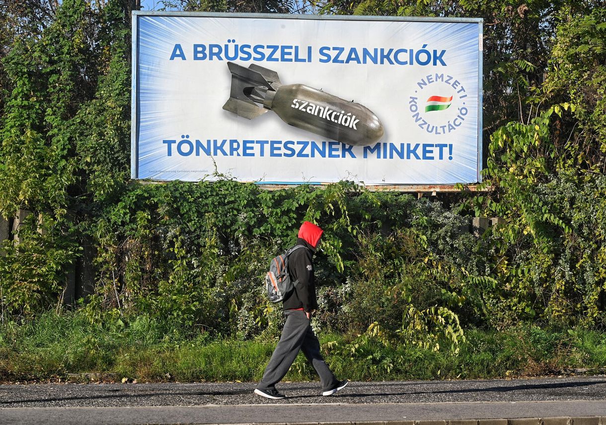 A Fidesz-szavazók fele szerint a kormány nem szavazta meg a szankciókat