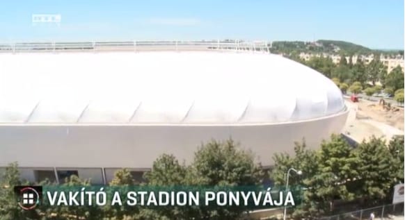 Elegük van a lakóknak az új szombathelyi aréna vakító ponyvájából