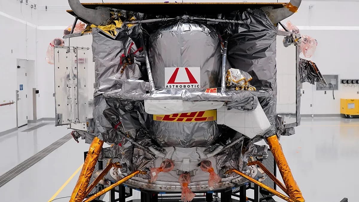 Szenteste indul a Holdra a NASA rakománya, fél évszázad után tér vissza az USA az égitestre