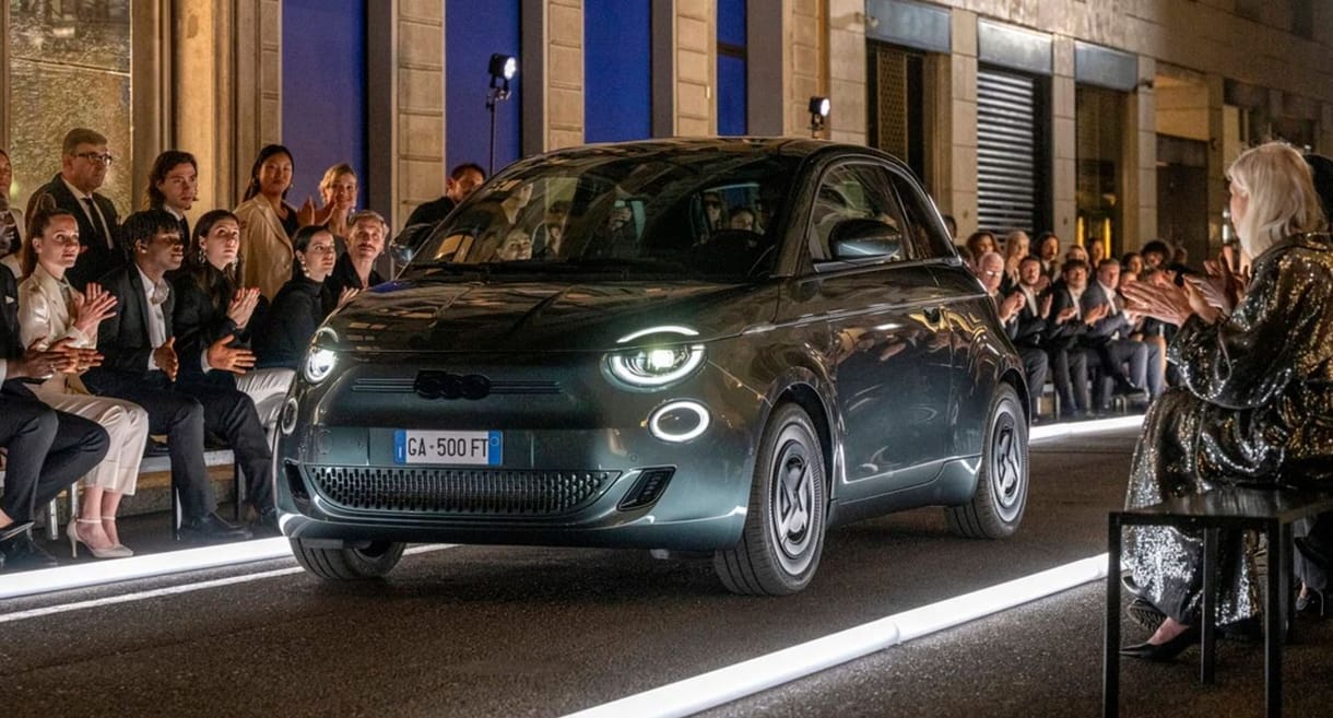 Armani-változat is van már a Fiat 500-asból