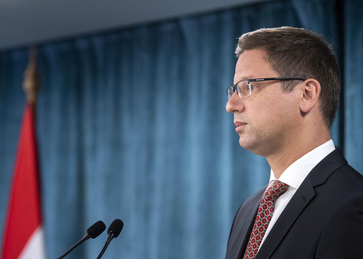 Gulyás Gergely a Die Pressének: Nincsenek jogállami problémák, a Fidesz maradna a Néppártban 