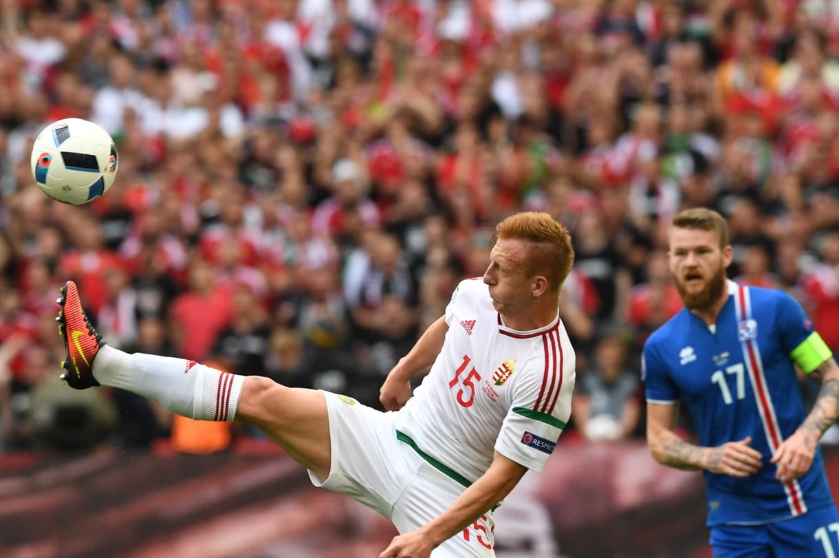 Breaking: Kleinheisler a meccs előtti belemegítésnél megsérült