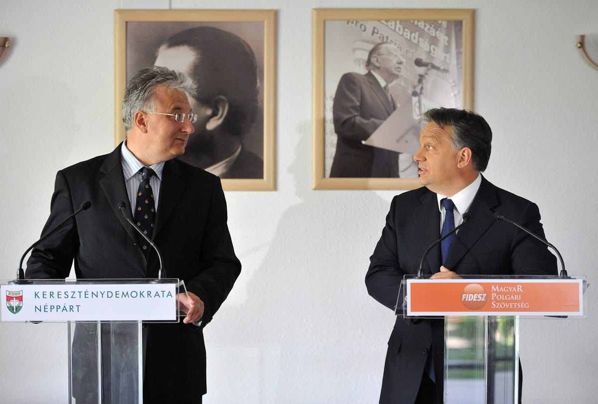 Orbán: az IMF azért kell, hogy a talpon maradás olcsóbb legyen