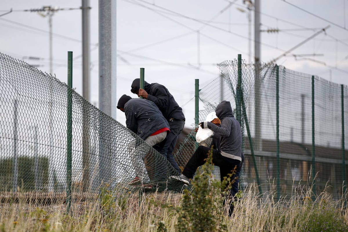 EB-szóvivő: A magyar kerítés más, mint a francia