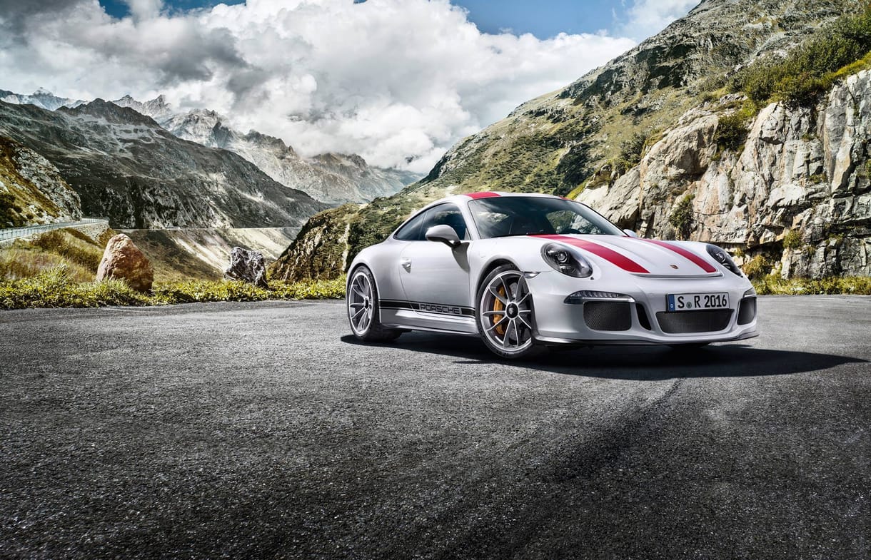 Ez számít rendeltetésszerű használatnak egy 500 lóerős Porschénál – videó