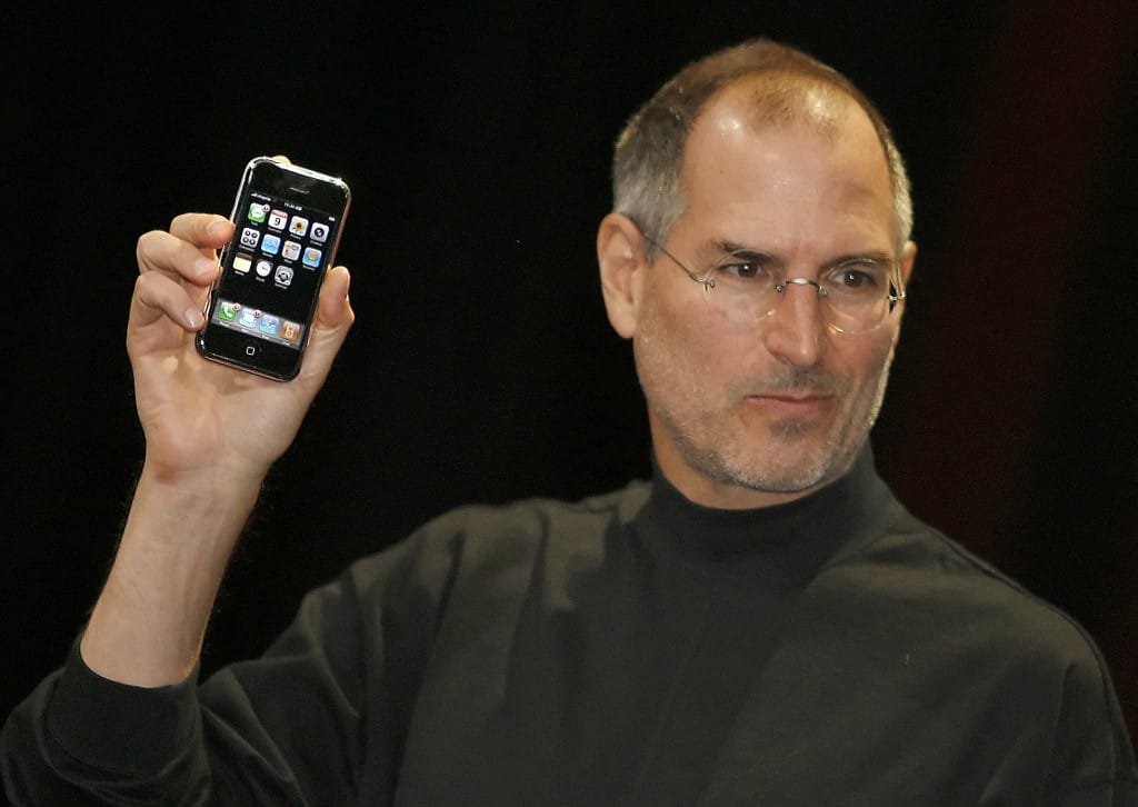Valaki 63 millió forintnak megfelelő összeget adott egy 2007-es iPhone-ért
