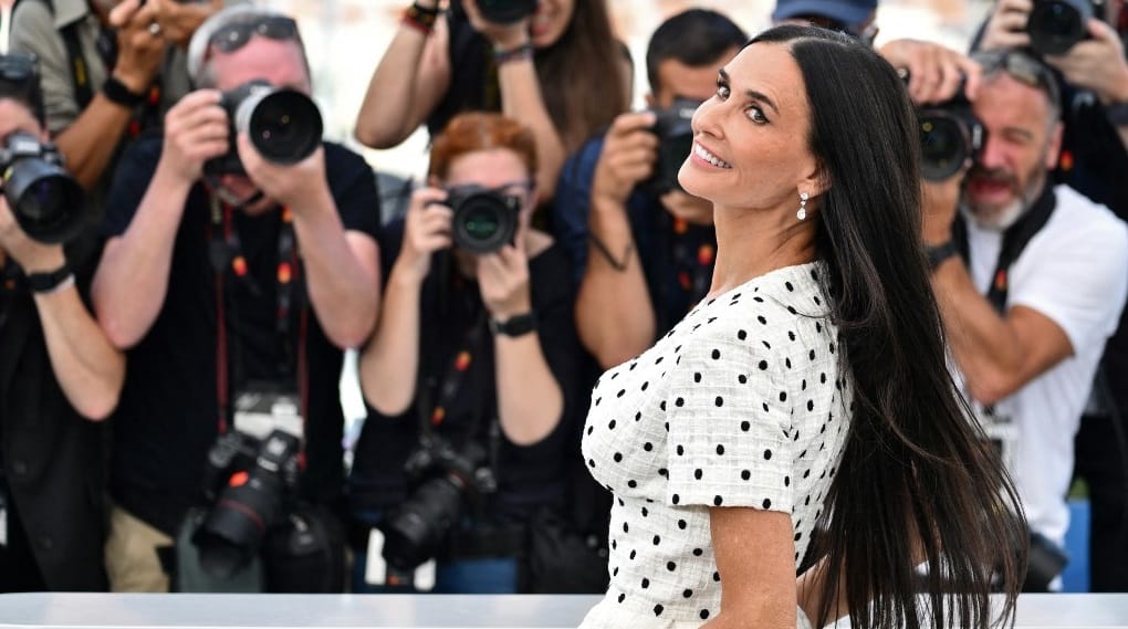 Így tombolt Demi Moore családja, amikor a színésznő megkapta a Golden Globe-ot