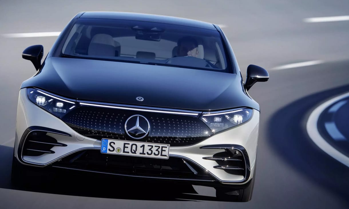 40 millió forint felett nyit itthon a Mercedes EQS luxus villanyautó