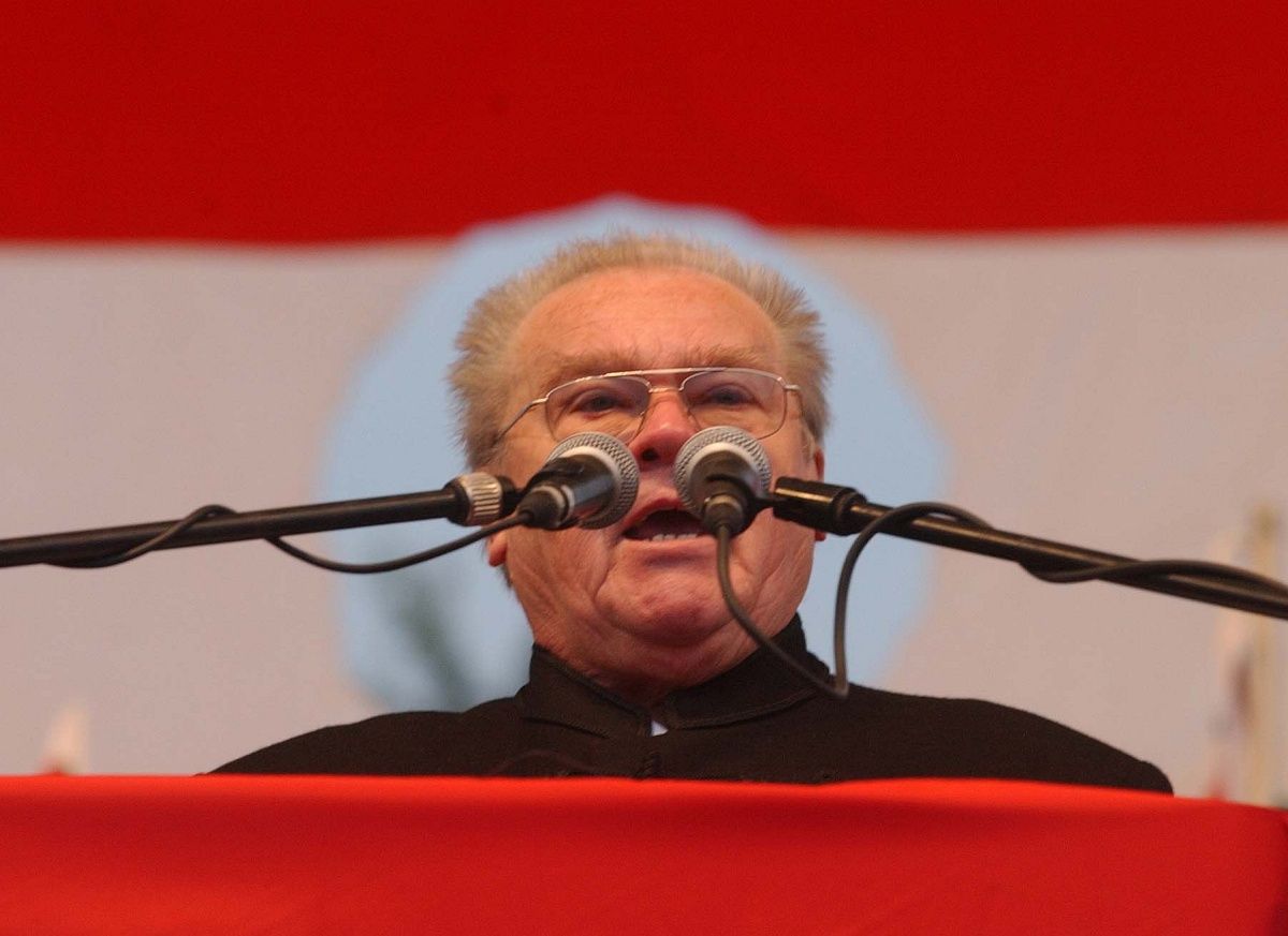 Csurka István gyermekei kezében a Magyar Fórum