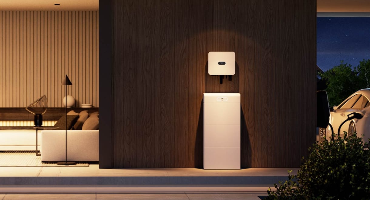 40%-kal hatékonyabb otthoni energiatárolót mutatott be a Huawei, a magyar piacon is forgalomba kerül