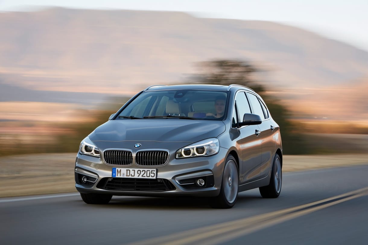 Szentségtörés – Itt az első fronthajtású BMW, ráadásul egy családi egyterű