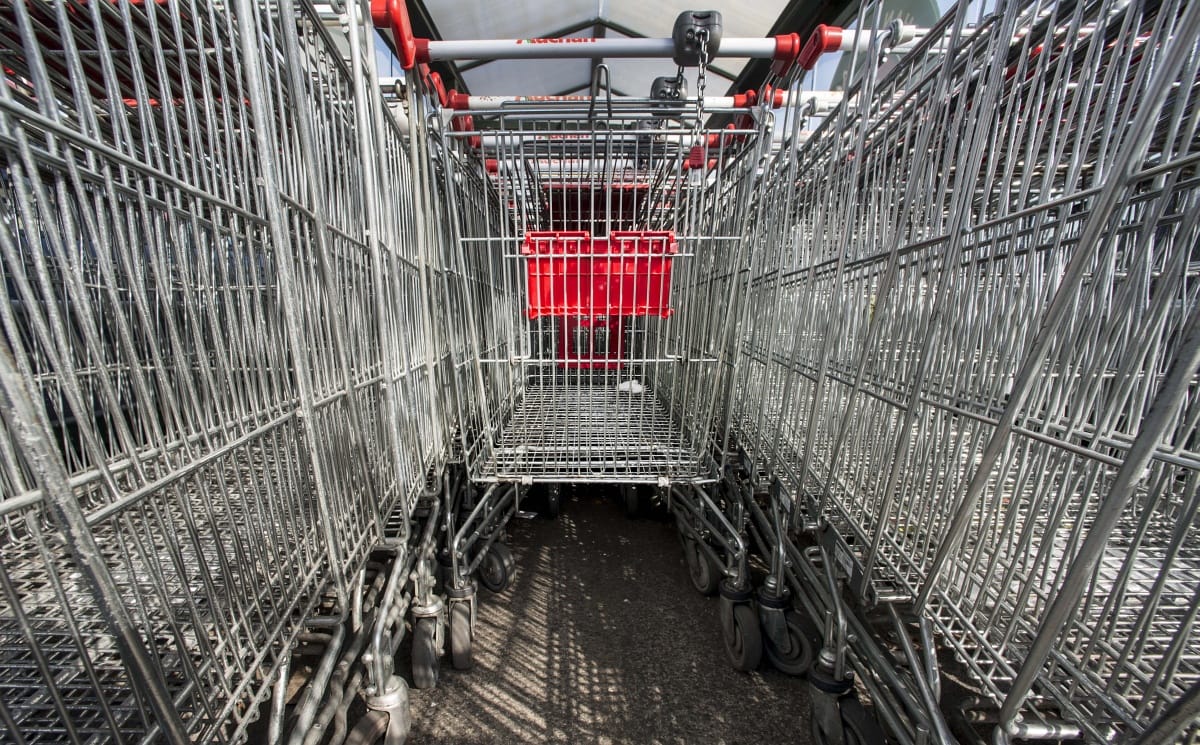 Nincs hatástanulmány a vasárnapi zárva tartáshoz