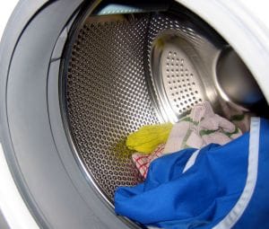 Sokallták a javítási díjat, foglyul ejtették a mosógépszerelőket
